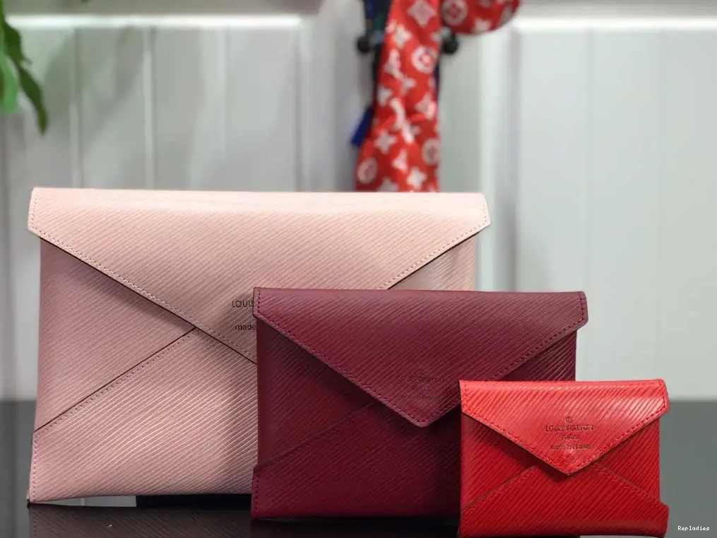 Fake Louis Bags POCHETTE KIRIGAMI LOUIS VUITTON 0611